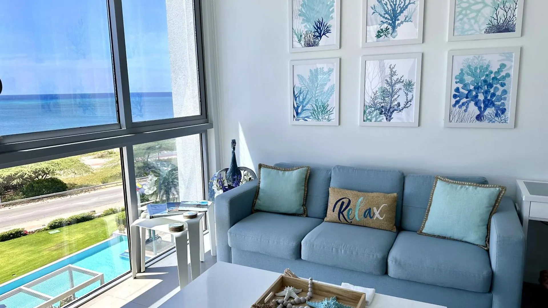 Azure 515 Aruba Vacation Sunset Breeze Apartment Palm Beach 0*,  Aruba