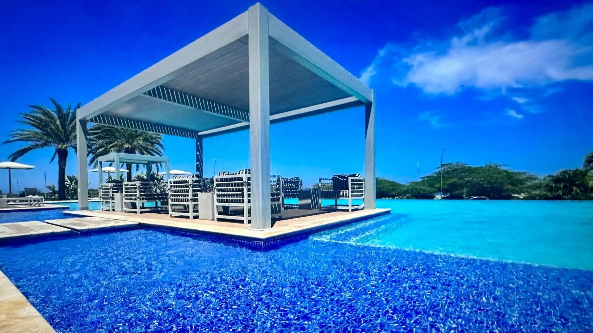 Azure 515 Aruba Vacation Sunset Breeze Apartment Palm Beach